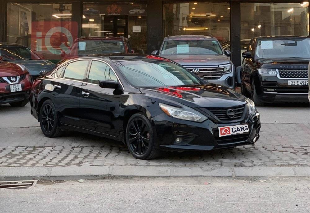 نيسان ألتيما